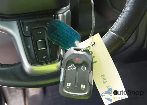 2021 Chevrolet Silverado 4Wd Standard Bed Lt z USA, uszkodzony, nr VIN 1GCUYDET6MZ351310